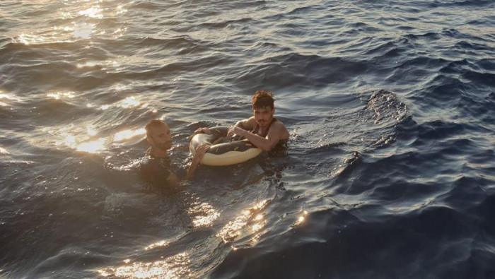 الخفر التركي يعتقل سوريا حاول...