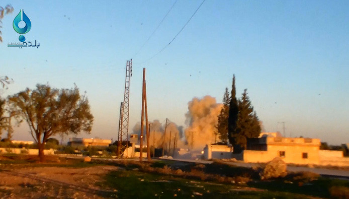 غارات على ريف حماة توقع شهداء...