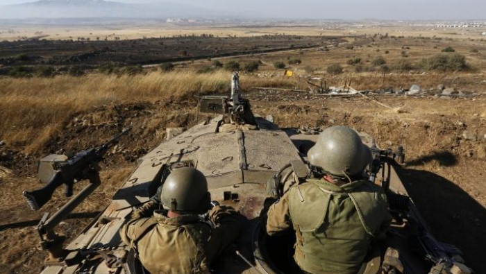 مصادر خاصة: دبابات إسرائيلية ت...