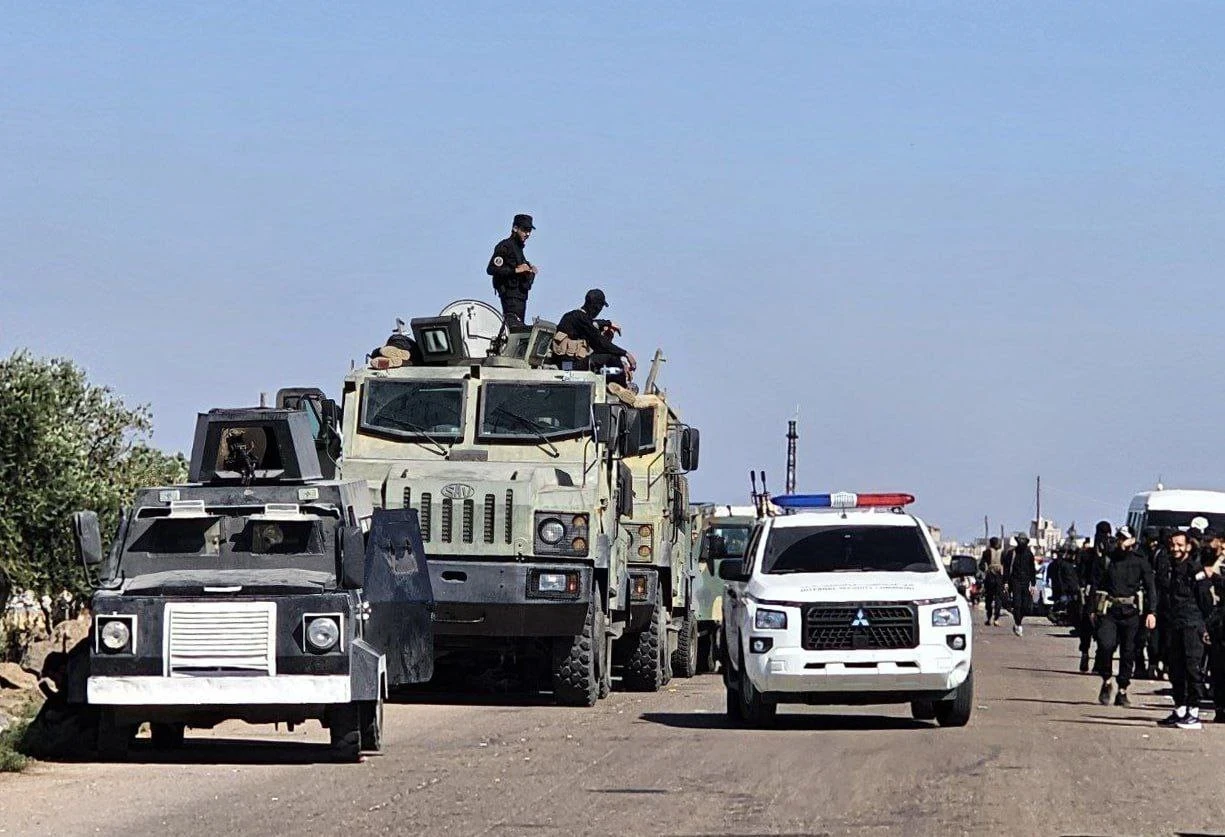 وزير الإعلام: الدولة تجري "عمل...