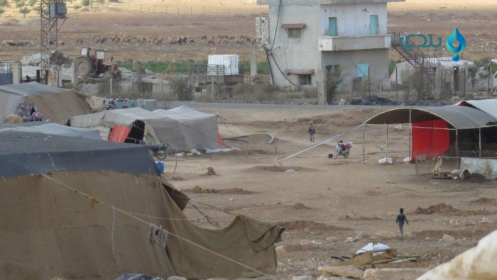 الرياح تقتلع مخيمات للنازحين ب...