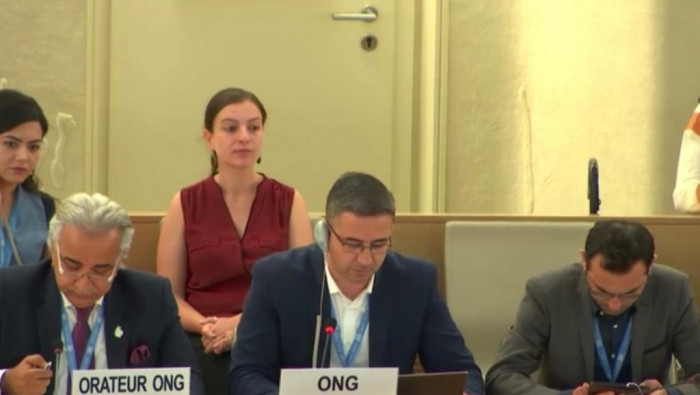 "العودة الفلسطيني" يبحث مصير الفلسطينيات بسجون الأسد