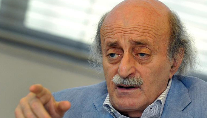 جنبلاط: طريق الاتفاق النووي عب...