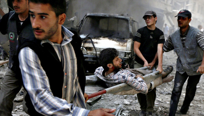 تسعة شهداء بغارات الطيران على...