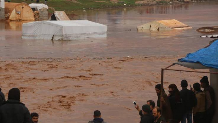 السيول تقطع طريق "عفرين - راجو...