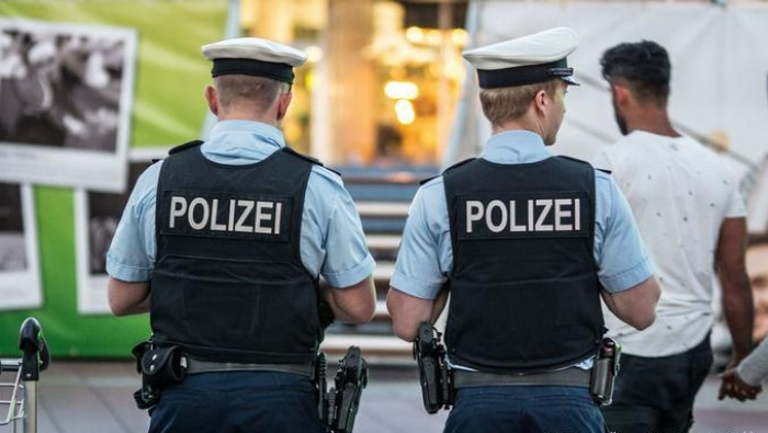 منظمة تناشد الحكومة الألمانية...