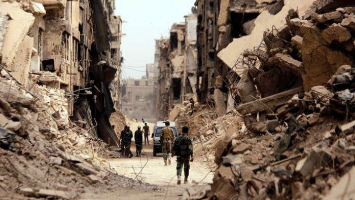 من أصل 300 ألف عائلة.. كم عدد...