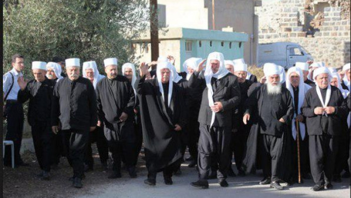 "علي مملوك" يجتمع بأهالي السوي...