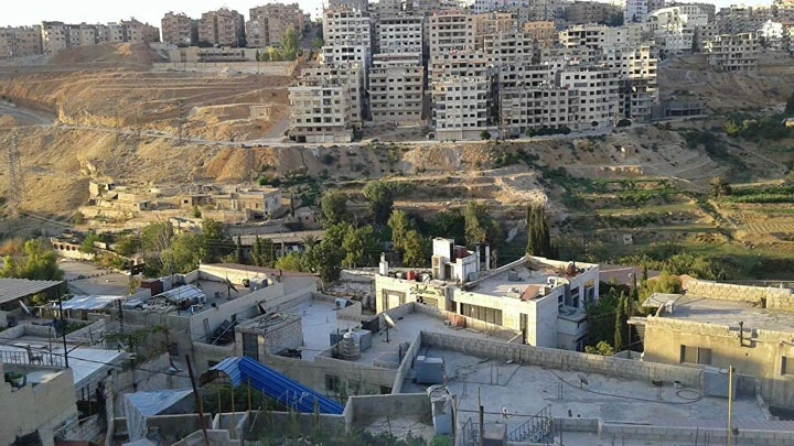 اعتداء مسلح على تاجر سيارات في...