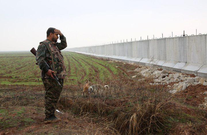 أمريكا تقاتل نفسها بالوكالة في...