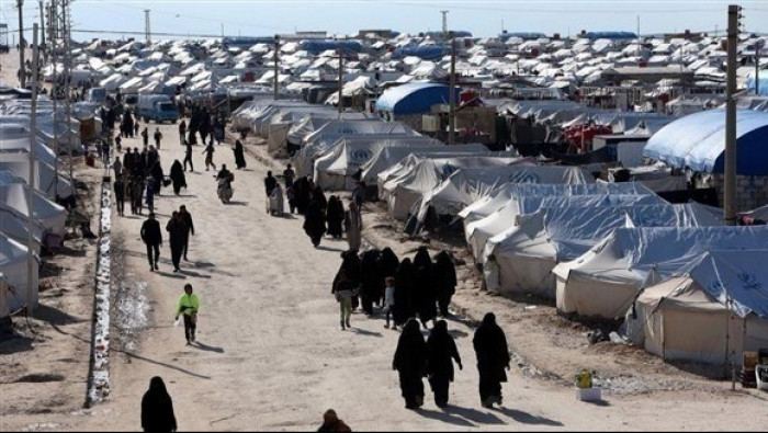 قبيل انسحابها.. "قسد" تضرم الن...