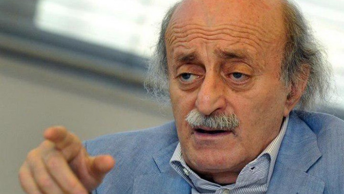 "جنبلاط": النظام يخطط لإفشال ا...