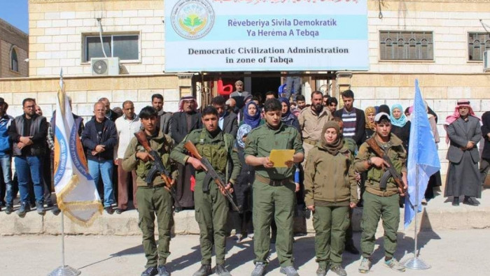 "الوحدات الكردية" تخرج دفعة من...