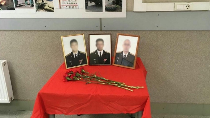 بالأسماء ثلاثة ضباط روس قتلوا...