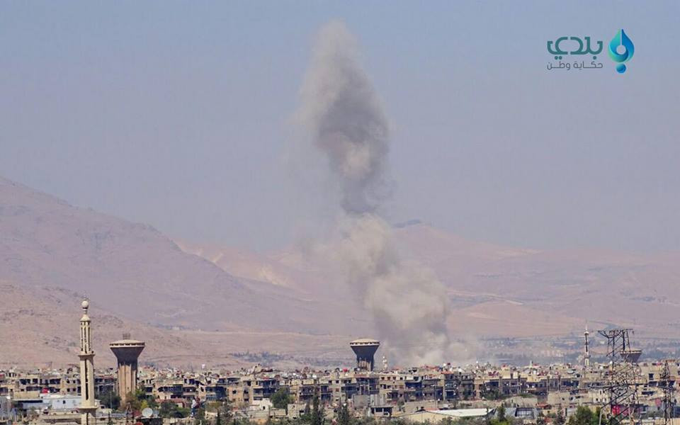 7 شهداء بقصف طيران النظام على...