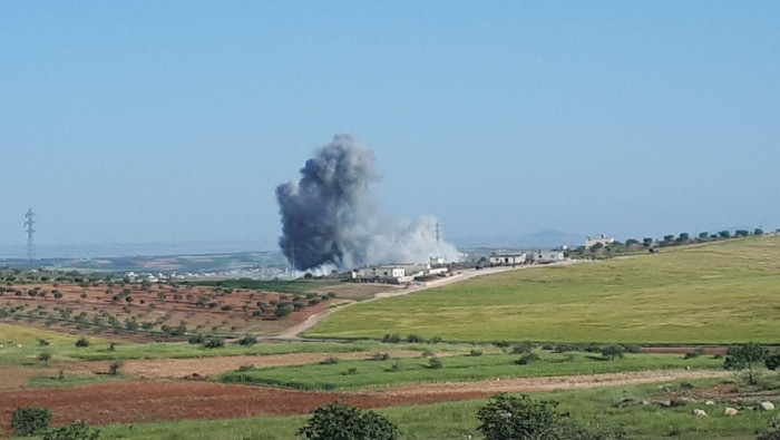 استشهاد أربعة مدنيين بقصفٍ روس...