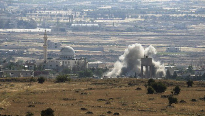 إسرائيل تعترف بقصف مواقع لنظام...