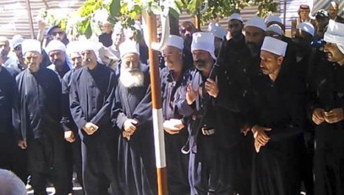 مشايخ الكرامة في السويداء.. طو...