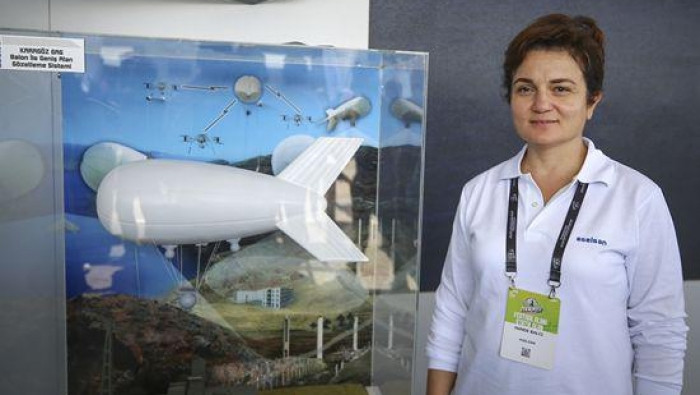 تركيا تعتزم مراقبة حدودها بطري...