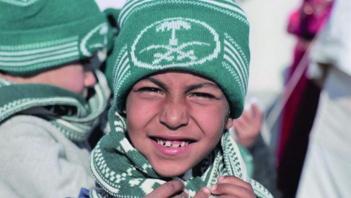 مساعدات إغاثية سعودية لمخيمات...