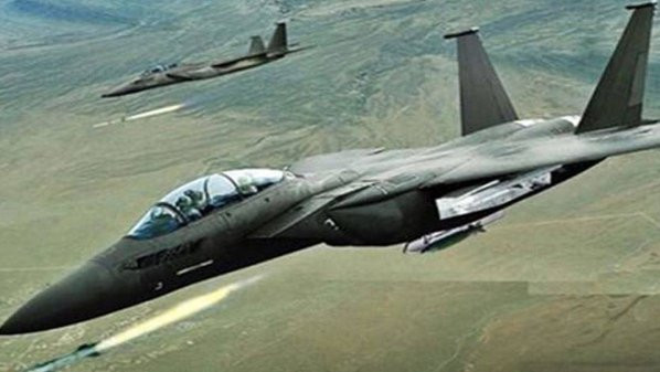 طيران التحالف يقتل قياديين في...