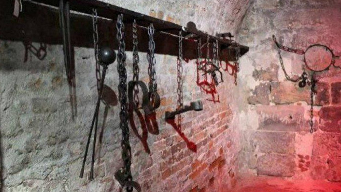 النظام يحوّل سجن صيدنايا لساحة...