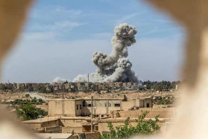 قصف جوي مكثف للتحالف الدولي ور...