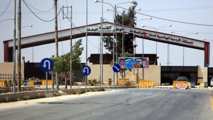 قبيل افتتاح المعابر.. الأردن ي...