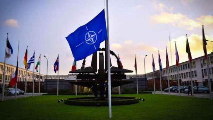 "الناتو" يحذّر من كارثة إنساني...