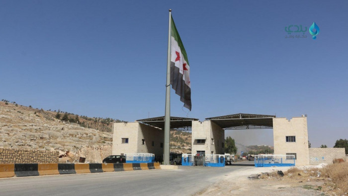 معبر "باب الهوى" ينفي شائعات ا...