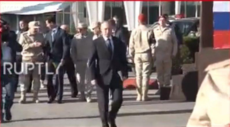 في إذلال جديد.. ضابط روسي يمنع...