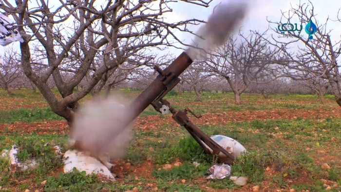 بينهم ضابط.. جرحى للنظام بقصف...