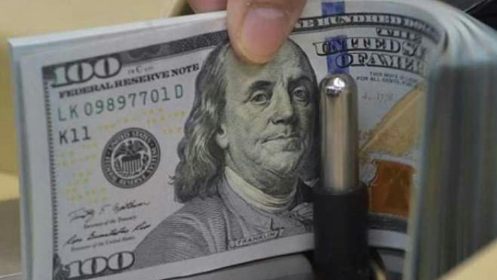 الليرة السورية تتحسن أمام الدو...