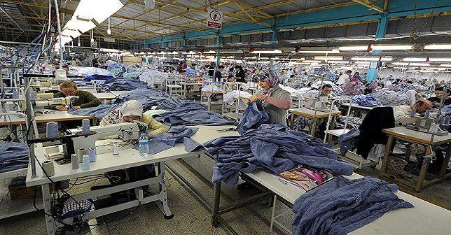 تركيا تبدأ بتنفيذ قرار منح الأ...