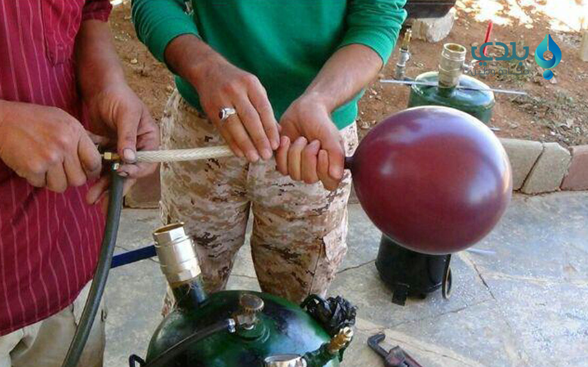 بالون يصطاد الطائرات.. "سوخوي...