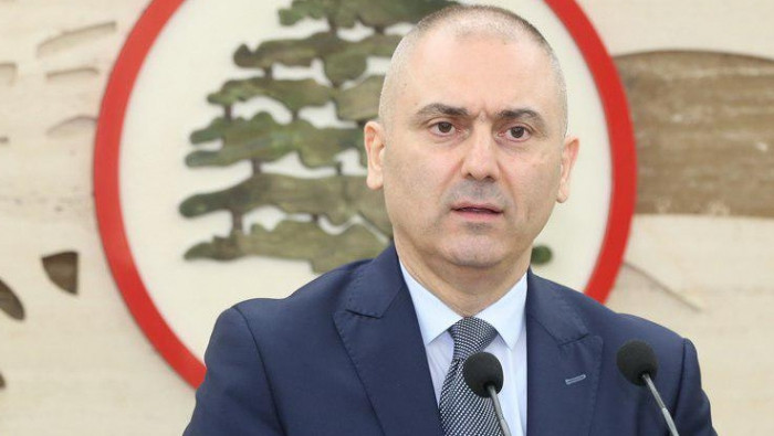 مقترح "حل وسط" لإعادة اللاجئين...