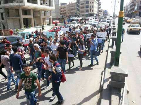 اعتصام طلابيّ يعيد الحراك السل...