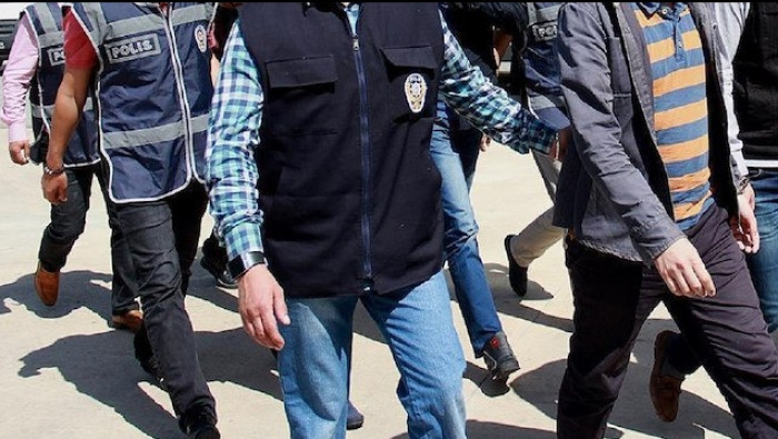 أحدهم سوري.. توقيف 9 مشتبه بعل...