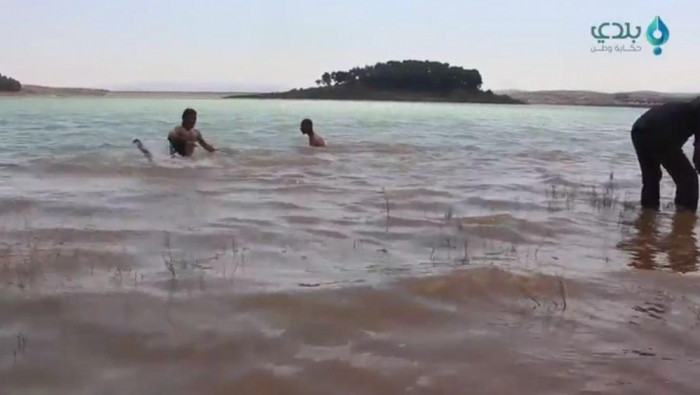 وفاة ثلاثة شبان غرقا بريف إدلب...