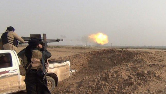 بينهم ضباط.. "داعش" يقتل ويأسر...