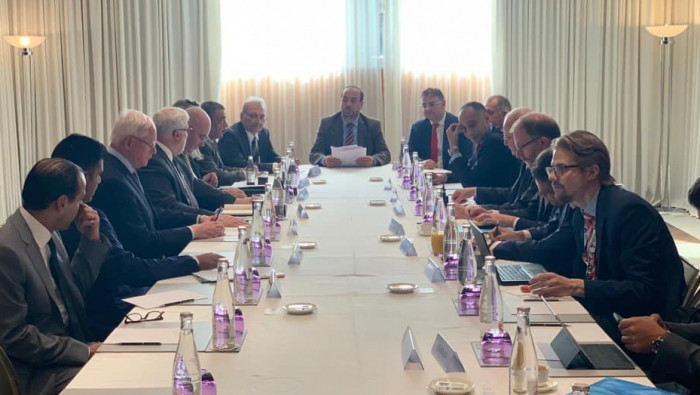 "هيئة التفاوض" تطالب المجتمع ا...