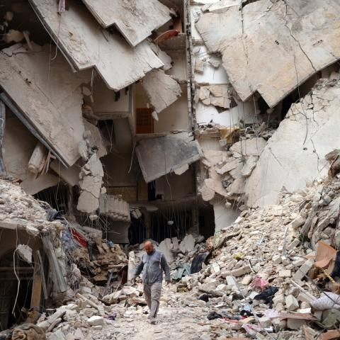 بيان فريدريك سي هوف حول مذكرة...