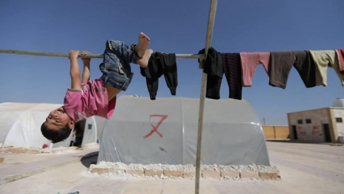 الاتحاد الأوروبي يدعم اللاجئين...