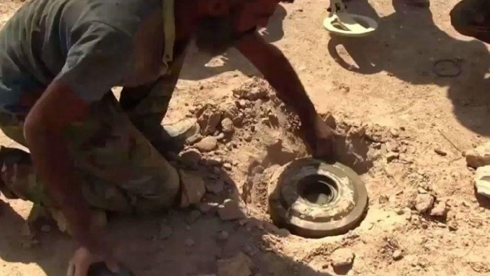 مخلفات "داعش" تقتل سبعة عناصر...