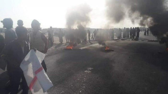 مظاهرة تطالب "قسد" بالافراج عن...