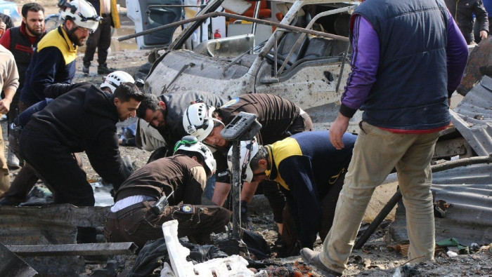 الائتلاف يجري اتصالات لحشد موق...