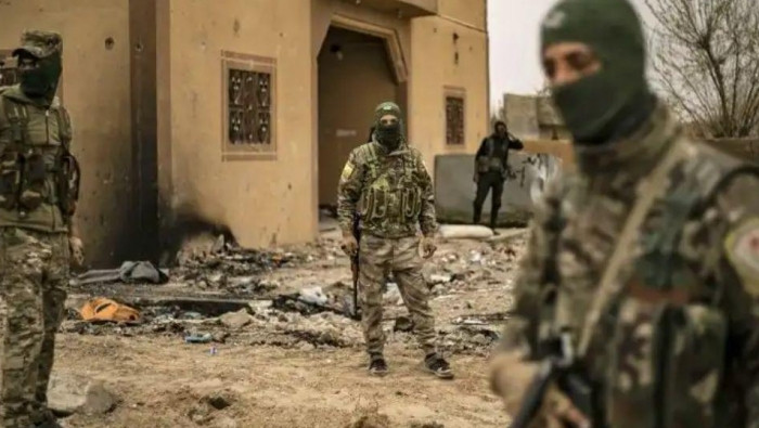 "قسد" تعتقل مدنيين في الرقة بت...