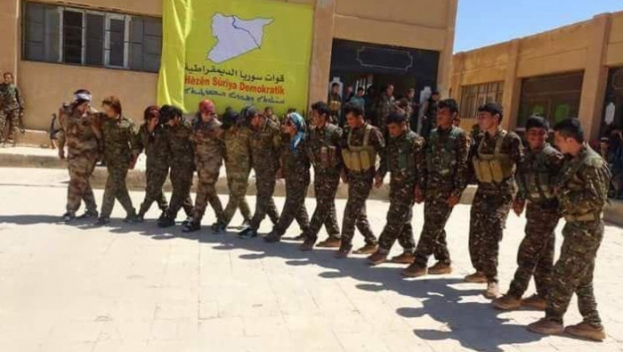 "قسد" تحتفل بتخريج دفعة جديدة...