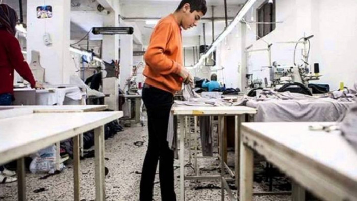 تقرير: اللاجئون السوريون يرفعو...