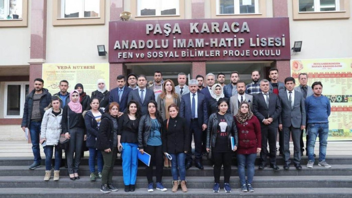 والي هاتاي التركية يزور مدينة...